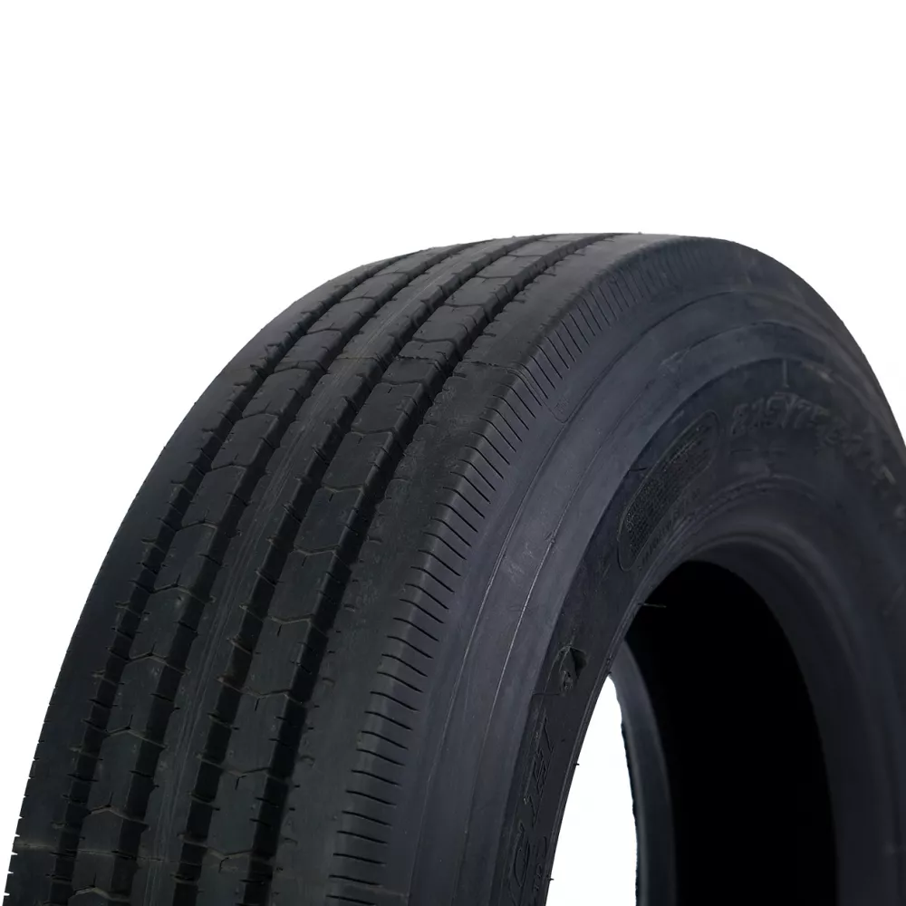 Грузовая шина 215/75 R17,5 Long March LM-216 16PR в Магнитогорске